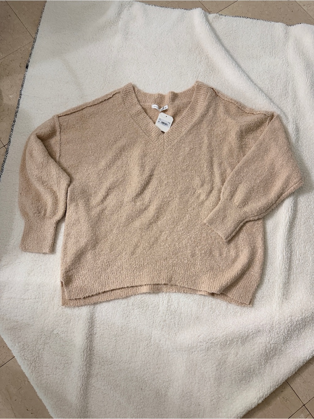 ALTAR’D STATE Cozy V-Neck Women's Sweater in Beige with sparkles in it SIZE MED
